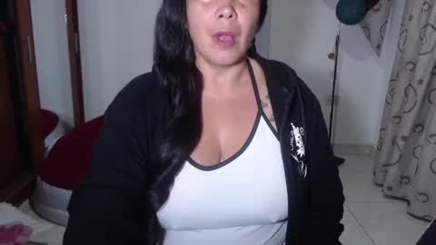 vivian_milf_paint online show from 26, 2, 2026