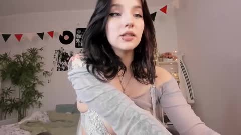 Snapshot of vivian_qwerty chatting on 16, 1, 2025 vivian_qwerty online show from 16, 1, 2025