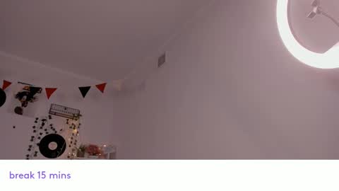 Snapshot of vivian_qwerty chatting on 1, 2, 2025 vivian_qwerty online show from 1, 2, 2025