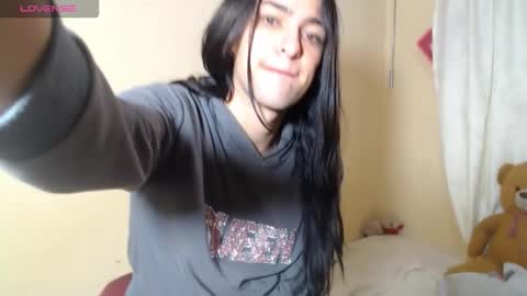 Snapshot of vivianalatin chatting on 5, 2, 2026 instagram Viviana73215 online show from 5, 2, 2026