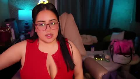 Snapshot of vivianaortega chatting on 8, 5, 2026 Vivi online show from 8, 5, 2026