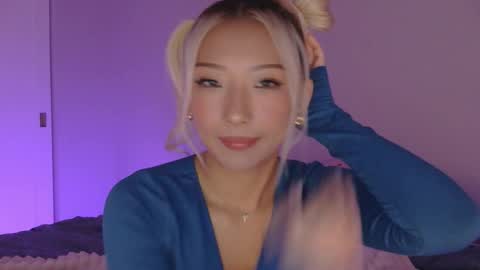 Snapshot of vivianwinters chatting on 11, 11, 2025 vivianwinters online show from 11, 11, 2025