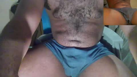 Snapshot of vividerblock45 chatting on 2, 12, 2024 youngbbc538 online show from 2, 12, 2024