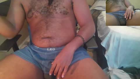 Snapshot of vividerblock45 chatting on 21, 12, 2024 youngbbc538 online show from 21, 12, 2024