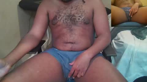 Snapshot of vividerblock45 chatting on 22, 2, 2025 youngbbc538 online show from 22, 2, 2025