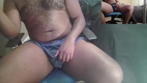 Snapshot of vividerblock45 chatting on 19, 9, 2025 youngbbc538 online show from 19, 9, 2025