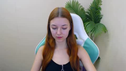 Vivien online show from 3, 2, 2025