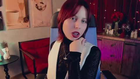 Vivienne  online show from 12, 5, 2026