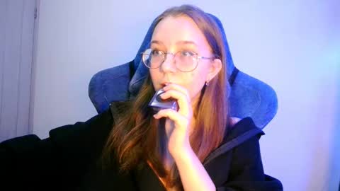vivivivikkie online show from 4, 2, 2026
