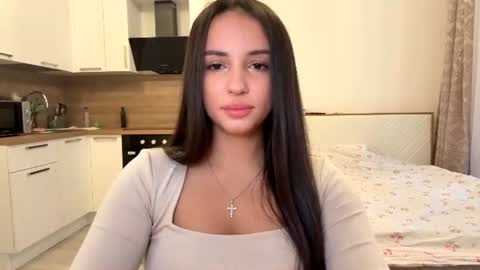 Miss Mia online show from 28, 6, 2026