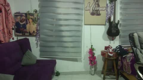 Snapshot of vl21cm chatting on 9, 10, 2025 vl21cm online show from 9, 10, 2025