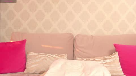 VLADAX555 online show from 10, 4, 2026