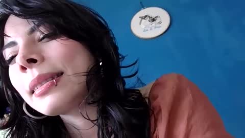 Snapshot of vodka_and_lemonade chatting on 7, 10, 2025 vodka girl online show from 7, 10, 2025