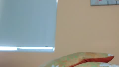 Snapshot of vodka_and_lemonade chatting on 21, 10, 2025 vodka girl online show from 21, 10, 2025