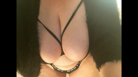 Snapshot of voluptuosaxl chatting on 15, 12, 2025 Mary online show from 15, 12, 2025