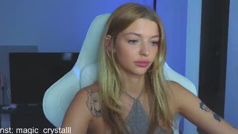Snapshot of vopooo chatting on 8, 6, 2026 Aliceinst magic crystalll online show from 8, 6, 2026