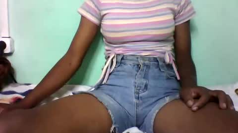 Snapshot of vounialdy chatting on 26, 1, 2025 vounialdy online show from 26, 1, 2025