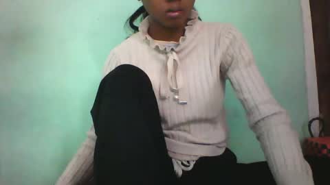 Snapshot of vounialdy chatting on 24, 2, 2025 vounialdy online show from 24, 2, 2025