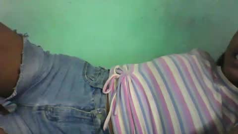 Snapshot of vounialdy chatting on 28, 2, 2025 vounialdy online show from 28, 2, 2025