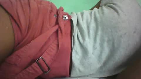 Snapshot of vounialdy chatting on 7, 3, 2025 vounialdy online show from 7, 3, 2025