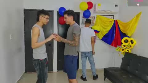 voyeurism_guys online show from 8, 7, 2026