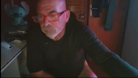 oscar online show from 9, 10, 2025