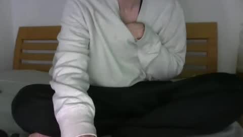 hung boy online show from 26, 1, 2025