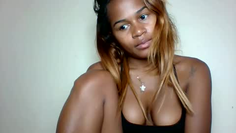 vynarahot online show from 30, 5, 2026