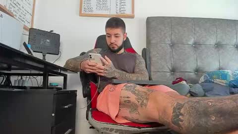 Snapshot of vyxen_ chatting on 13, 2, 2026 vyxen_ online show from 13, 2, 2026