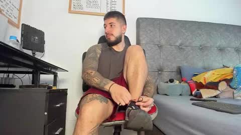 vyxen_ online show from 3, 3, 2026