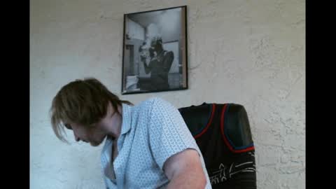 Snapshot of wackyy chatting on 13, 11, 2025 Wacky online show from 13, 11, 2025