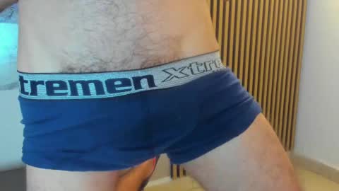 Wade online show from 21, 10, 2025