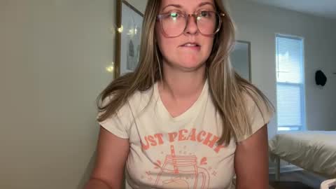 Snapshot of wanderlustjade chatting on 20, 1, 2025 Jade  Adonis online show from 20, 1, 2025