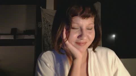 Snapshot of wanderwhitch chatting on 5, 2, 2026 Miya online show from 5, 2, 2026