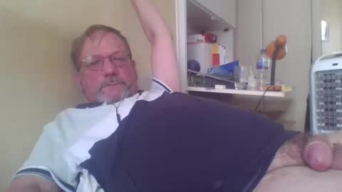 Snapshot of wanky357 chatting on 15, 9, 2025 Tibo Love online show from 15, 9, 2025