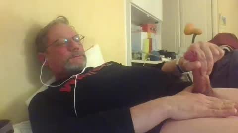 Snapshot of wanky357 chatting on 7, 11, 2025 Tibo Love online show from 7, 11, 2025