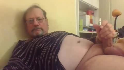 Snapshot of wanky357 chatting on 21, 12, 2025 Tibo Love online show from 21, 12, 2025