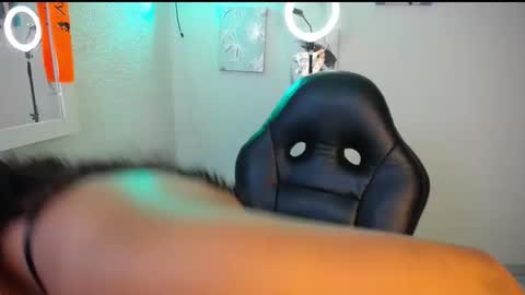 EMILY online show from 15, 4, 2026