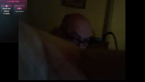 Snapshot of warp147 chatting on 10, 11, 2025 warp147 online show from 10, 11, 2025