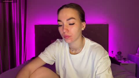 Snapshot of watergirl_ chatting on 26, 2, 2025 Im saving up for a new car help me online show from 26, 2, 2025