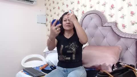 Snapshot of watson_crystal00 chatting on 28, 2, 2026 Milf Latina online show from 28, 2, 2026