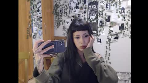 Mina online show from 20, 10, 2025