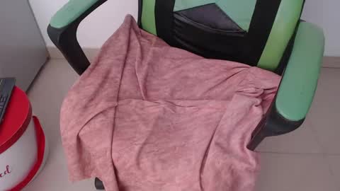 Trixie 3 online show from 15, 4, 2026