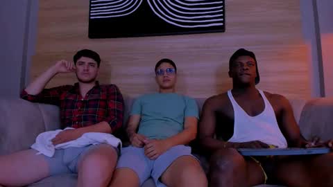 Jhonny Dick  his neighbors. online show from 4, 12, 2025