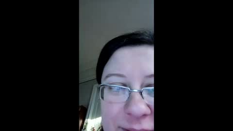 Snapshot of webgirl2 chatting on 5, 3, 2025 Marina online show from 5, 3, 2025