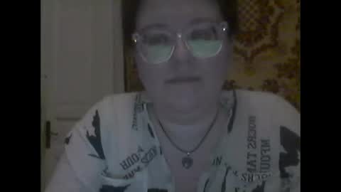 Snapshot of webgirl2 chatting on 16, 9, 2025 Marina online show from 16, 9, 2025