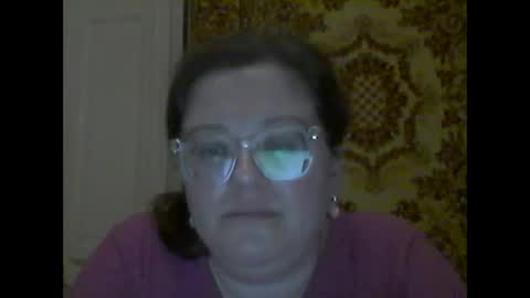 Snapshot of webgirl2 chatting on 12, 10, 2025 Marina online show from 12, 10, 2025