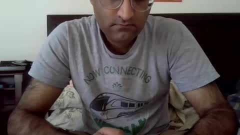 Snapshot of wefjkasdhfsn chatting on 18, 11, 2025 Your Toy Joy Boy online show from 18, 11, 2025