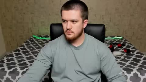 Snapshot of well_boy_ chatting on 5, 4, 2026 well_boy_ online show from 5, 4, 2026