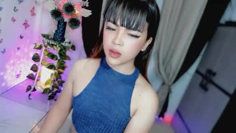 Hi Im LOVIE Please dont forget to follow and thumbs up me online show from 17, 4, 2026